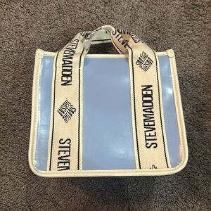 Steve Madden blue purse with strap
